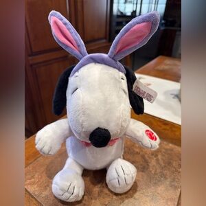 Snoopy spinner Easter plush